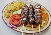 Kebab und andere Hauptgerichte